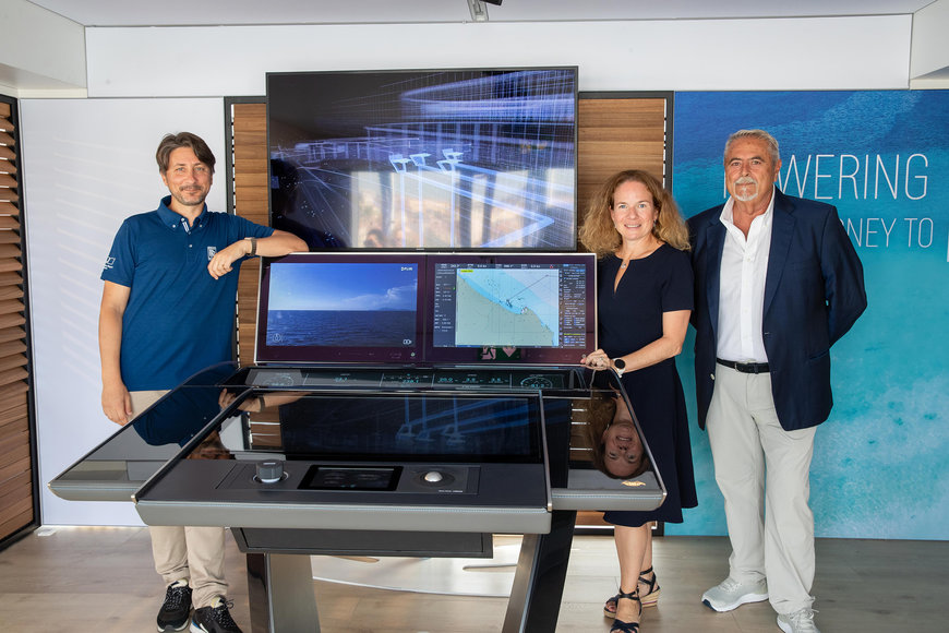 ROLLS-ROYCE PRESENTS NEW MTU BRIDGE AND PROPELLER SOLUTIONS IN CANNES